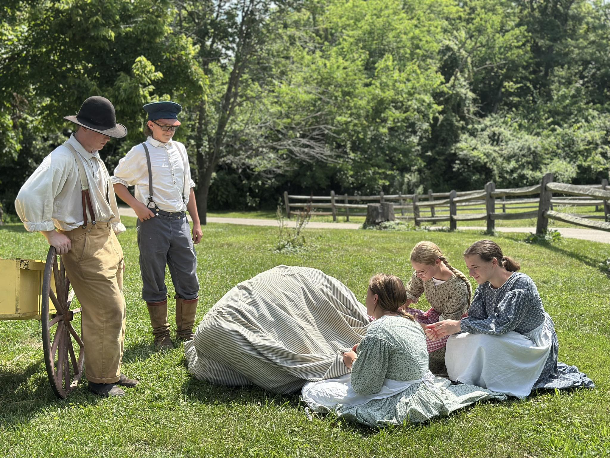 Harvest Frolic at Lincoln Log Cabin